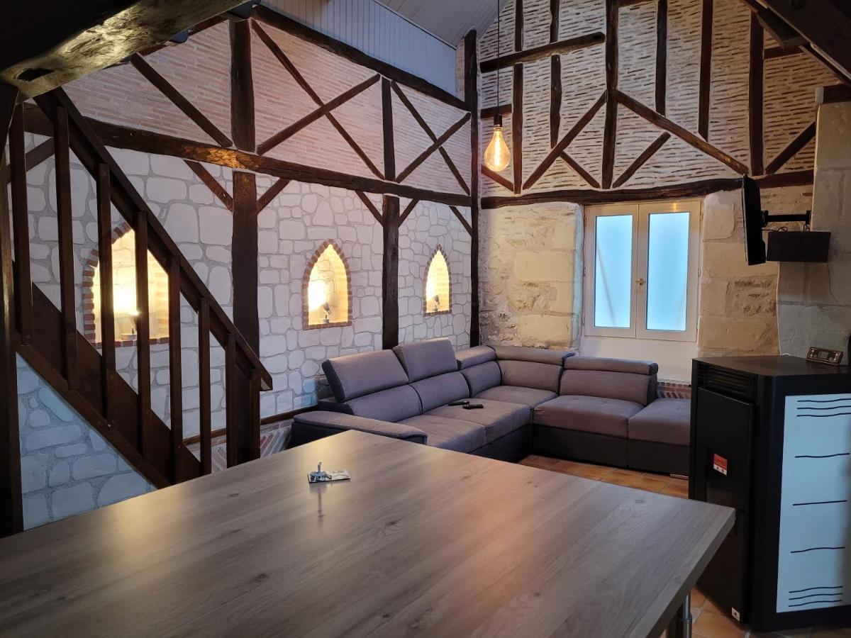 Gite De Charme Proche Loire A Velo Avec Jacuzzi Privatif Savonnieres Exterior photo