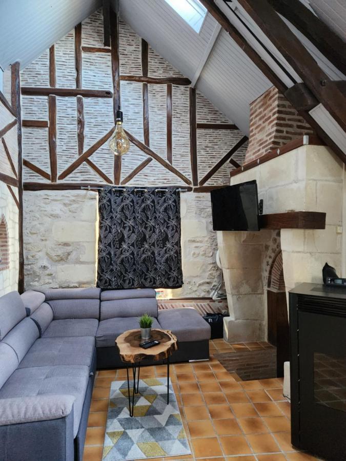 Gite De Charme Proche Loire A Velo Avec Jacuzzi Privatif Savonnieres Exterior photo